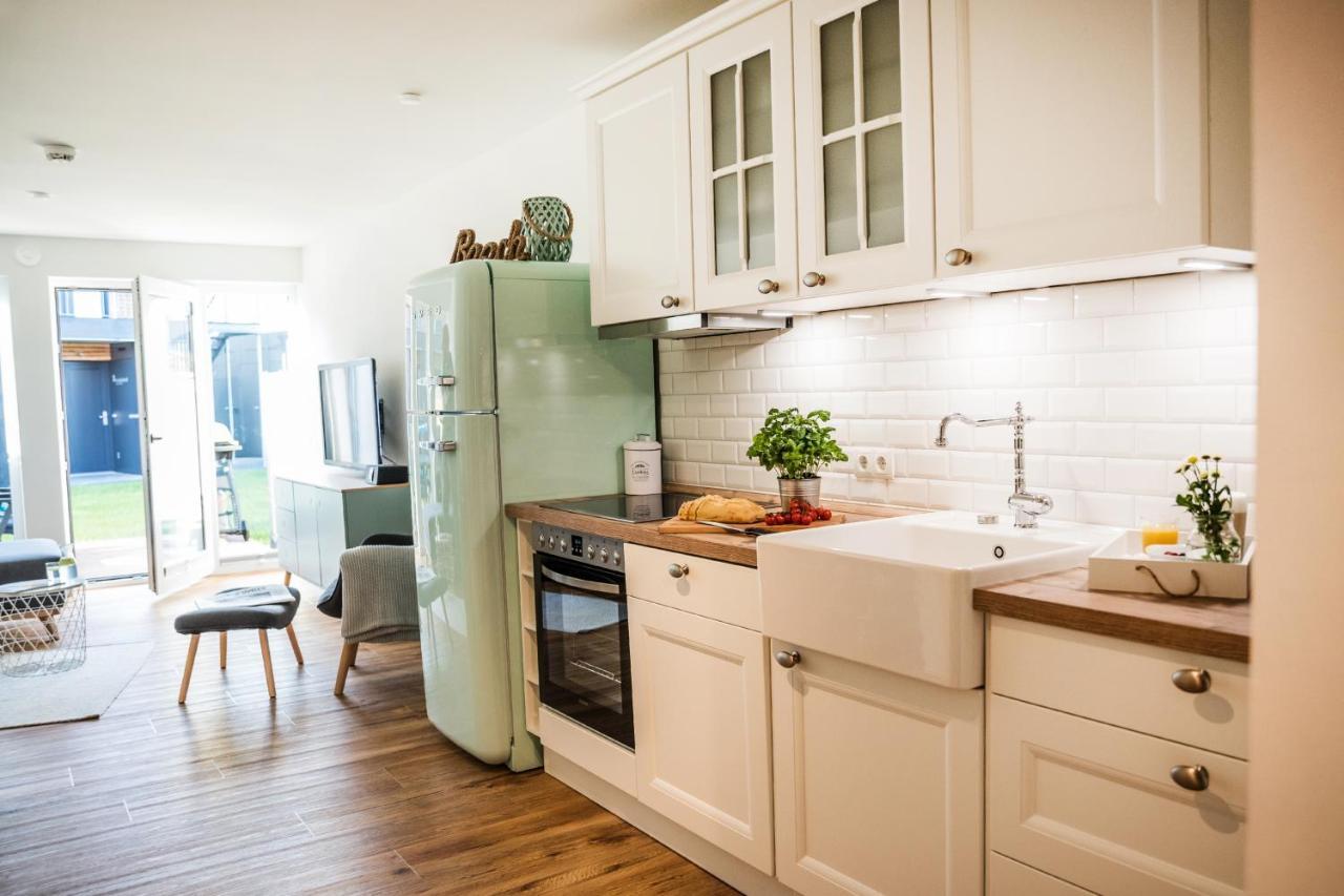 Ferienwohnung Beach Baby 2 Busum Bagian luar foto